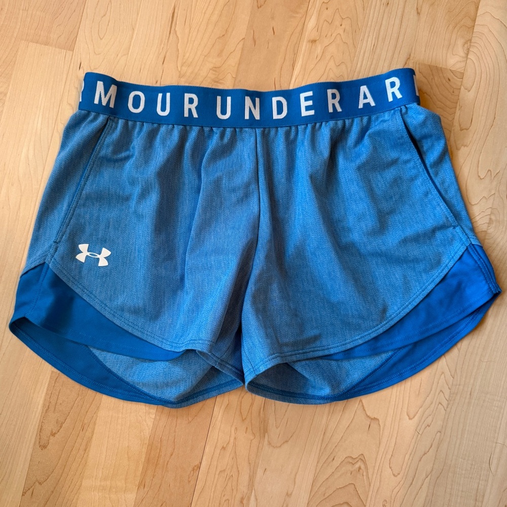 Under Armour Women's Play Up 3.0 Twist Shorts Sz Small